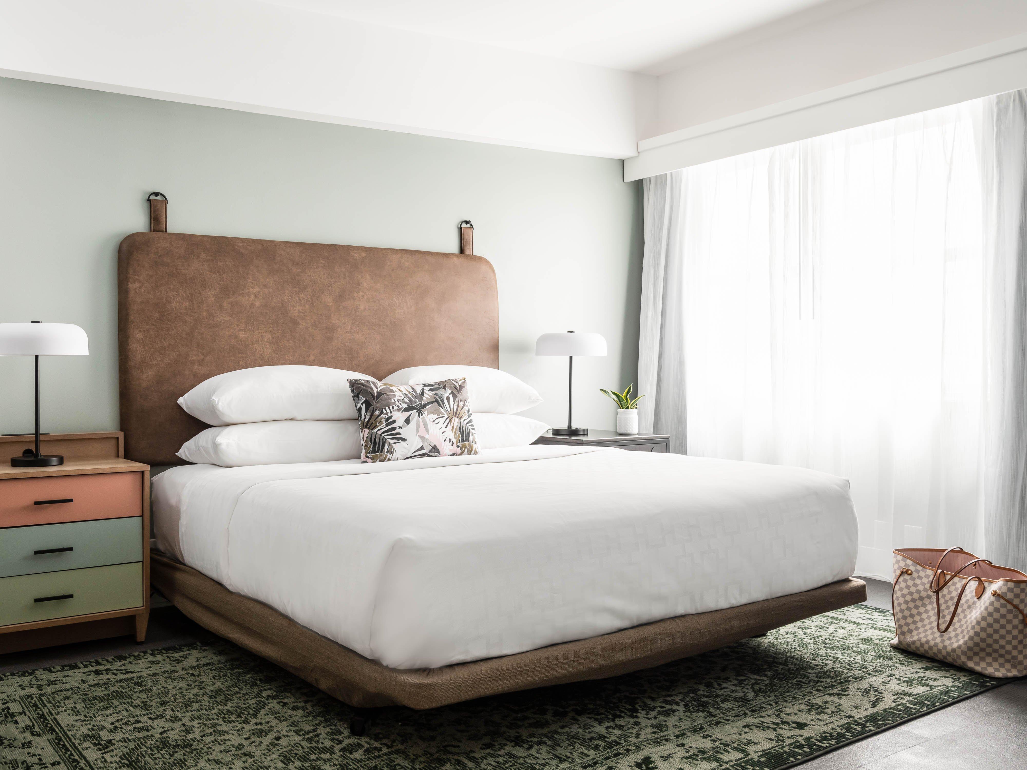 Holiday Inn Express St. Louis Central West End By Ihg Exterior photo