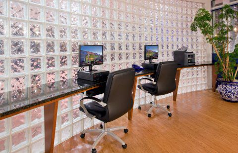 Holiday Inn Express St. Louis Central West End By Ihg Facilities photo